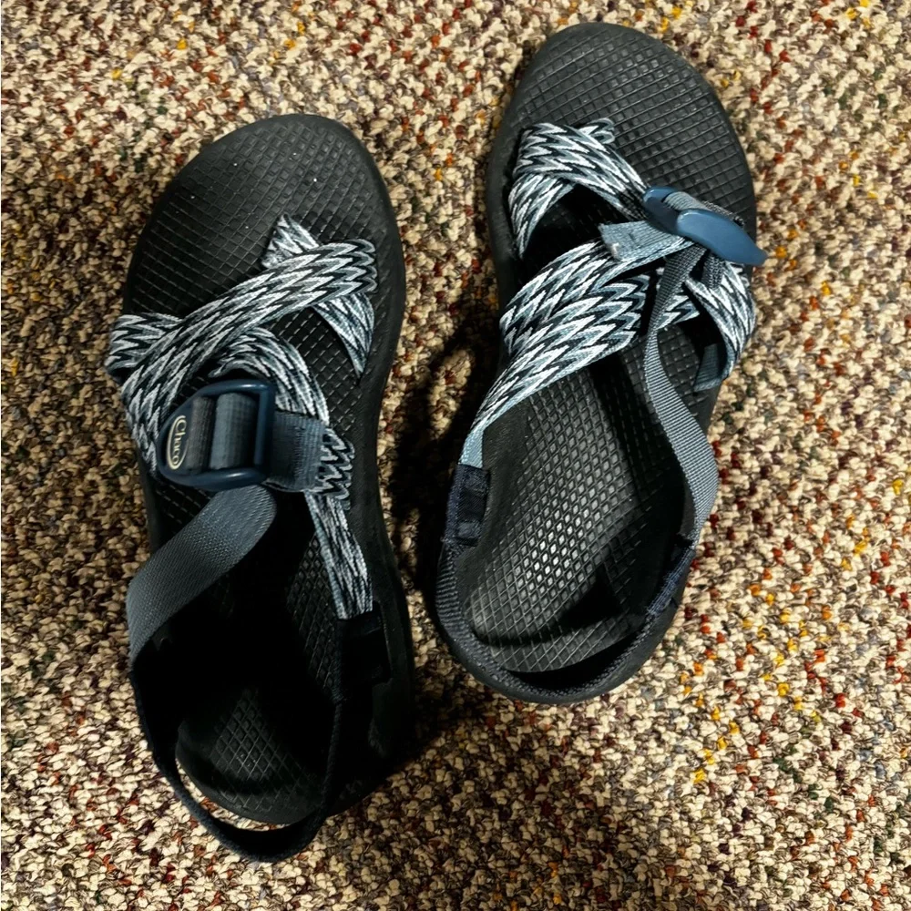 Chacos - Picture 1 of 4